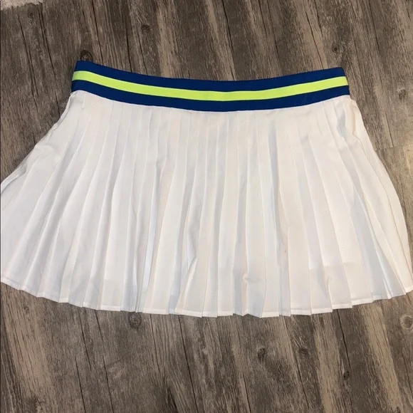 Lacoste White tennis Skirt with Blue and Green Accents size 12 woman’s - Picture 5 of 6